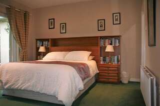 Отели типа «постель и завтрак» Applecroft House Килларни Номер с кроватью размера "king-size" и видом на сад-4